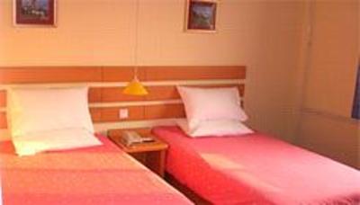 фото отеля Home Inn (Tai'an Longtan Road)