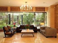 Metro Grand Hotel