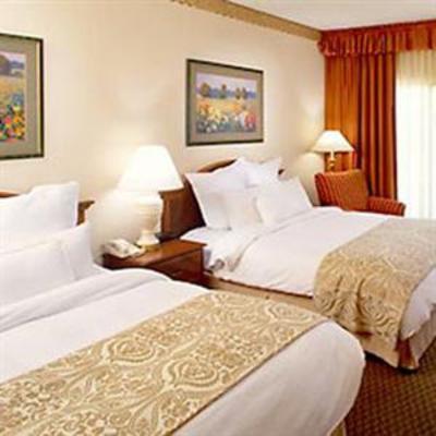 фото отеля Quail Hollow Resort