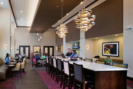 фото отеля Hampton Inn & Suites Saginaw