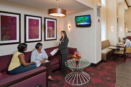 фото отеля Hampton Inn & Suites Saginaw