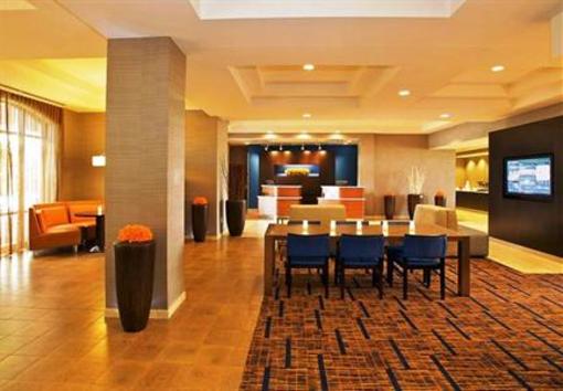 фото отеля Courtyard by Marriott Louisville Airport