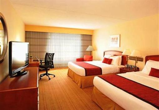 фото отеля Courtyard by Marriott Louisville Airport