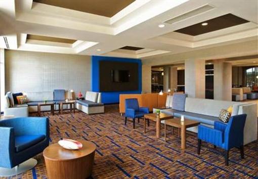фото отеля Courtyard by Marriott Louisville Airport