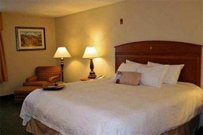 фото отеля Hampton Inn St. Joseph