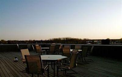 фото отеля Executive House Suites Hotel & Conference Centre
