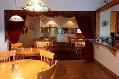 фото отеля Executive House Suites Hotel & Conference Centre