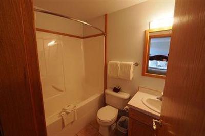 фото отеля Executive House Suites Hotel & Conference Centre