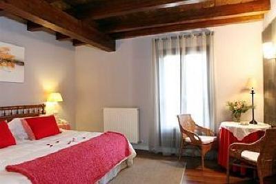 фото отеля Hotel Rural Iribarnia Lantz