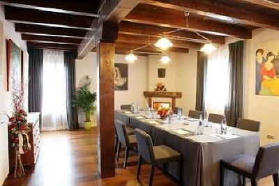 фото отеля Hotel Rural Iribarnia Lantz
