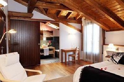 фото отеля Hotel Rural Iribarnia Lantz