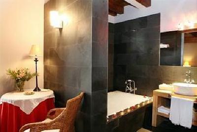 фото отеля Hotel Rural Iribarnia Lantz