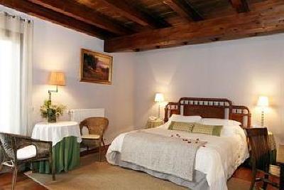 фото отеля Hotel Rural Iribarnia Lantz