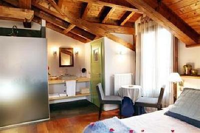 фото отеля Hotel Rural Iribarnia Lantz