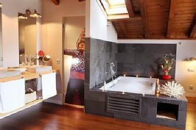 фото отеля Hotel Rural Iribarnia Lantz