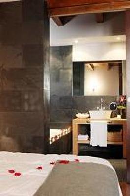 фото отеля Hotel Rural Iribarnia Lantz