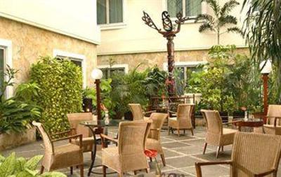 фото отеля Hotel Santika Pontianak