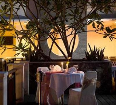 фото отеля Hotel Santika Pontianak
