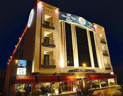фото отеля Country Club Hotel