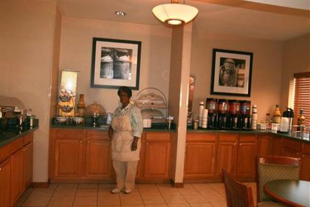 фото отеля Hampton Inn Madison (Georgia)