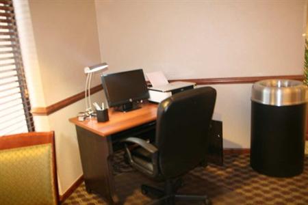 фото отеля Hampton Inn Madison (Georgia)