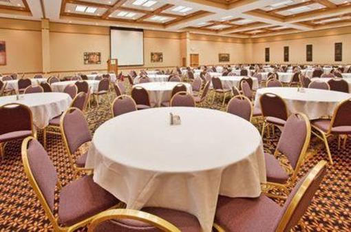 фото отеля Holiday Inn Kearney