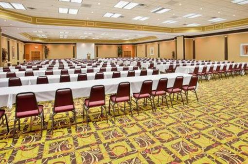 фото отеля Holiday Inn Kearney