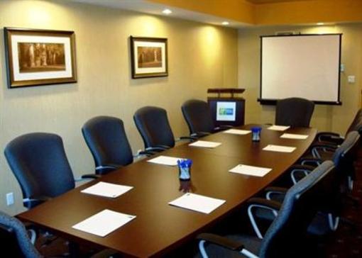 фото отеля Holiday Inn Express Hotel & Suites Courtenay Comox Valley SW