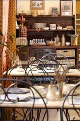 фото отеля Best Western Le Comtadin Hotel Carpentras