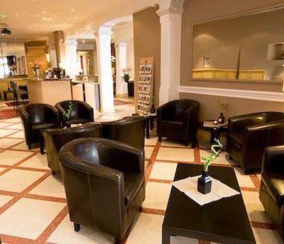 фото отеля Best Western Le Comtadin Hotel Carpentras