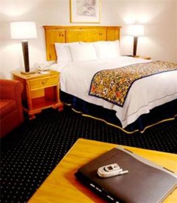 фото отеля Courtyard by Marriott Rochester West / Greece