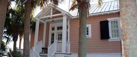 фото отеля The Cottages on Charleston Harbor