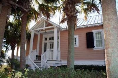 фото отеля The Cottages on Charleston Harbor