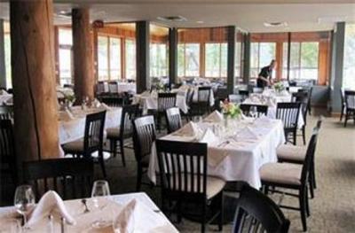 фото отеля Quaaout Lodge & Spa Talking Rock Golf
