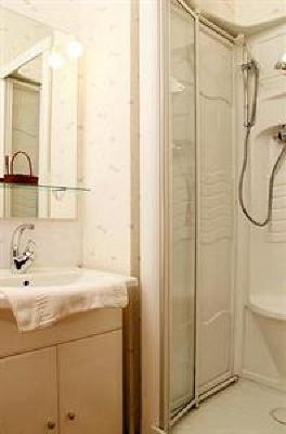 фото отеля Hotel De La Cloche Epernay