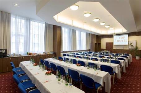 фото отеля Top Hotel Prague Leisure Center