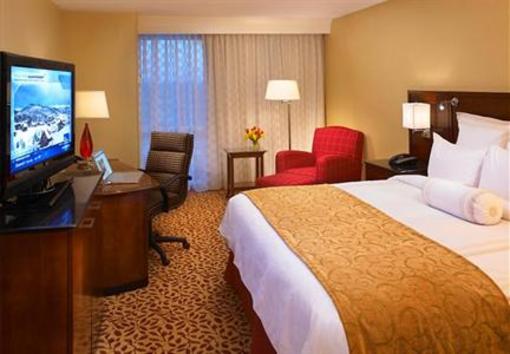 фото отеля Marriott Cleveland Airport