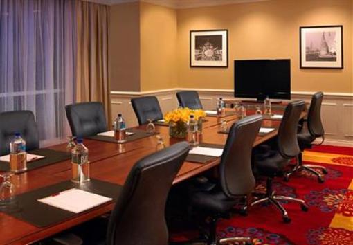 фото отеля Marriott Cleveland Airport