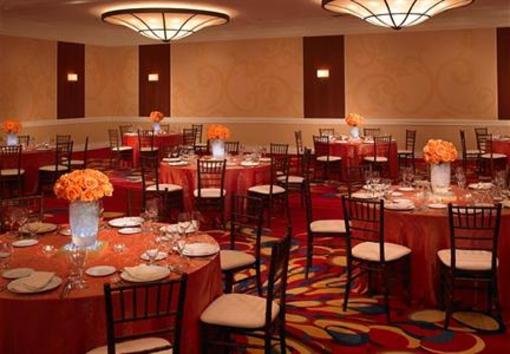 фото отеля Marriott Cleveland Airport