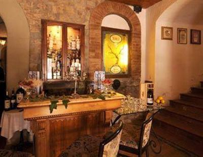 фото отеля Relais La Fattoria Hotel Passignano sul Trasimeno