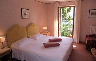 фото отеля Relais La Fattoria Hotel Passignano sul Trasimeno