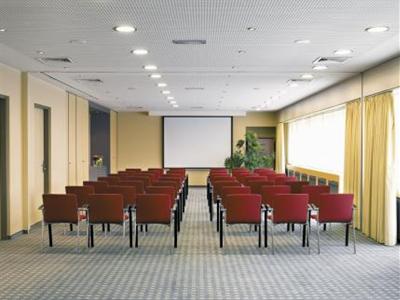 фото отеля Moevenpick Hotel 's-Hertogenbosch