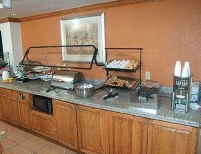 фото отеля La Quinta Inn & Suites Fort Pierce