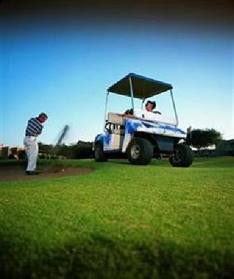 фото отеля Windhoek Country Club Resort