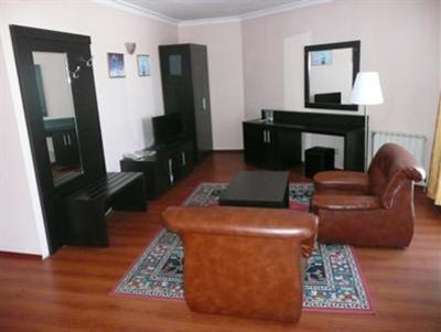 фото отеля Airport Hotel Consul