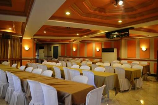 фото отеля Elegant Circle Inn