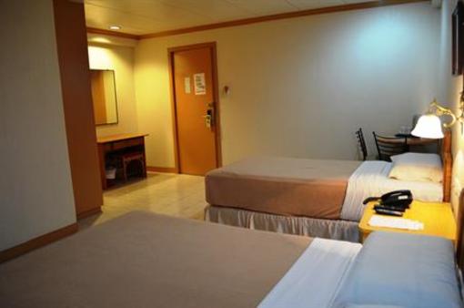 фото отеля Elegant Circle Inn