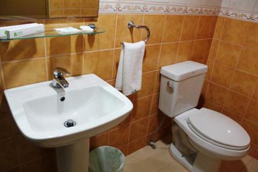 фото отеля Elegant Circle Inn