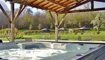 фото отеля Domaine du Champ de l'Hoste