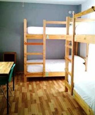 фото отеля Hostal Tres Central
